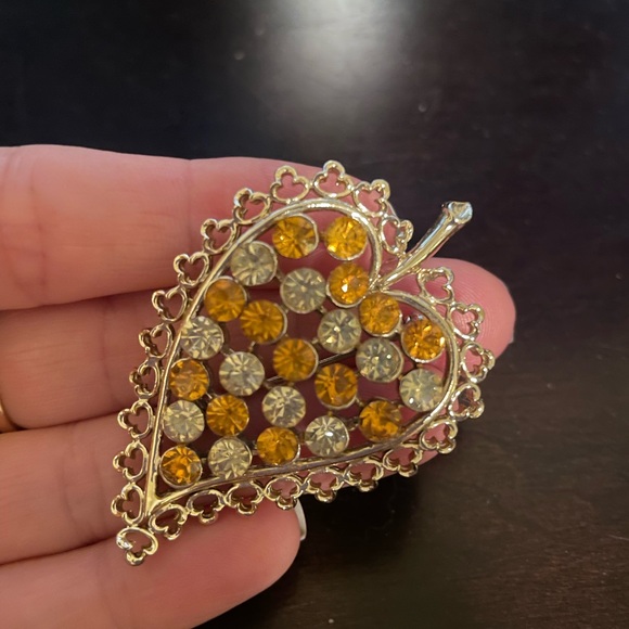 Vintage Pins (cluster) - Picture 6 of 6